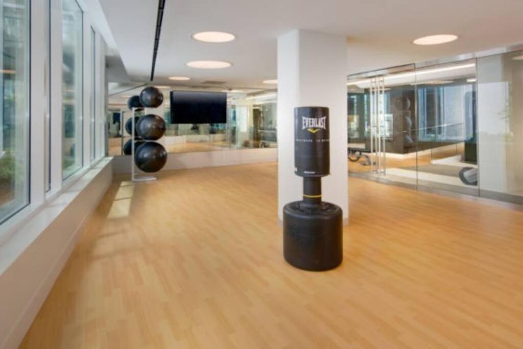 Modern, Chic, Great Location Appartamento Washington Esterno foto